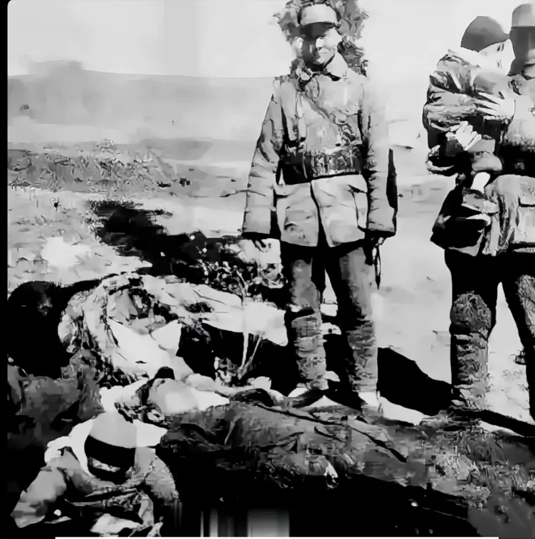 这是一张令人悲痛的全家福照片 这是一张令人悲痛的全家福照片,地上