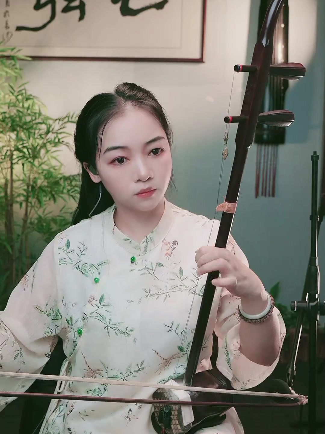 五年级音乐乐器演奏（二胡）的简单介绍