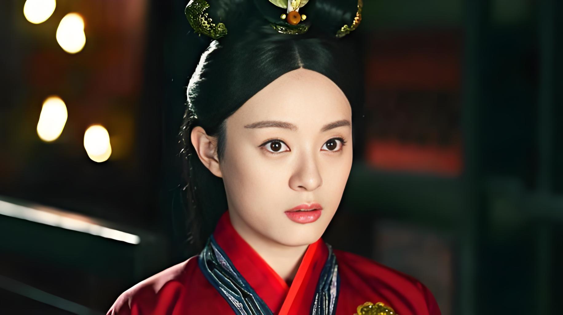 义渠王满身鲜血地倒在芈月怀中,艰难地说道:"月儿,这是我最后一次助你