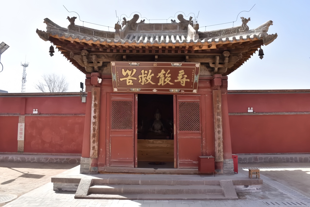 红城寺当地强行封寺院图片