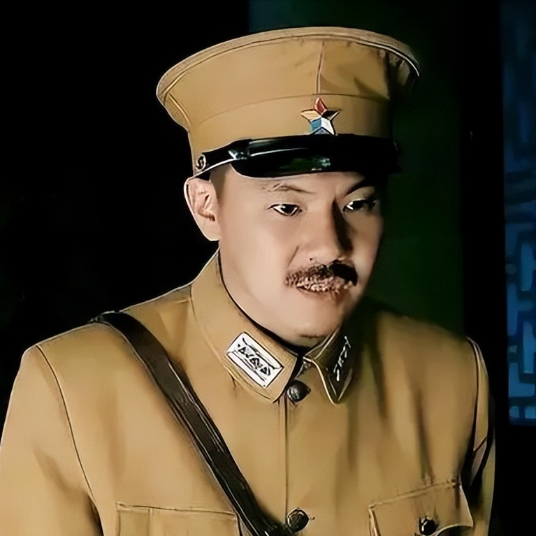 "   这一开口就是要军用品,伪军队长王云蓬吓了一跳:"不是,大婶子,您