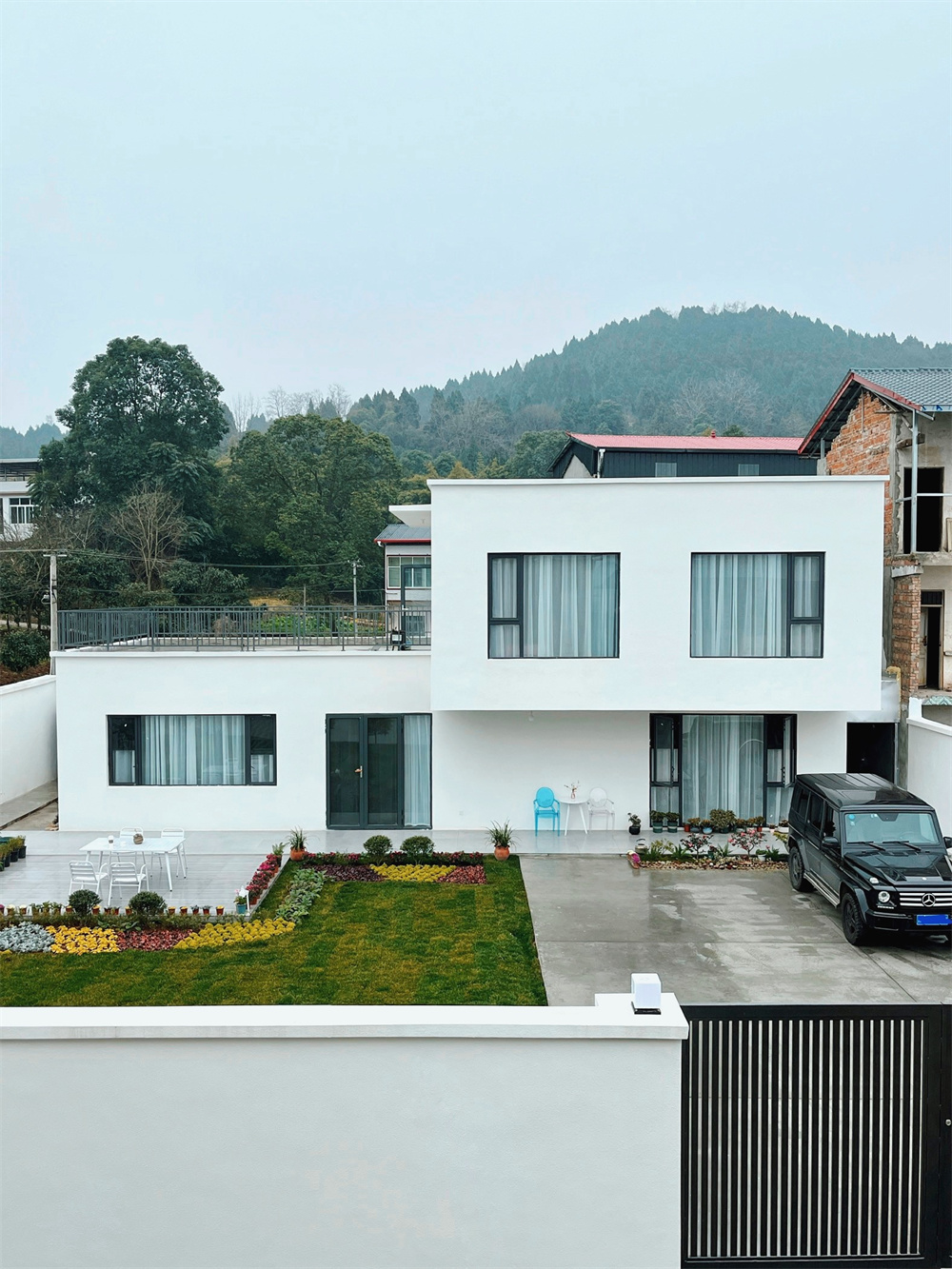 他用6个月的时间,亲手将一处破败的农村院子,改造成了充满诗意的田园