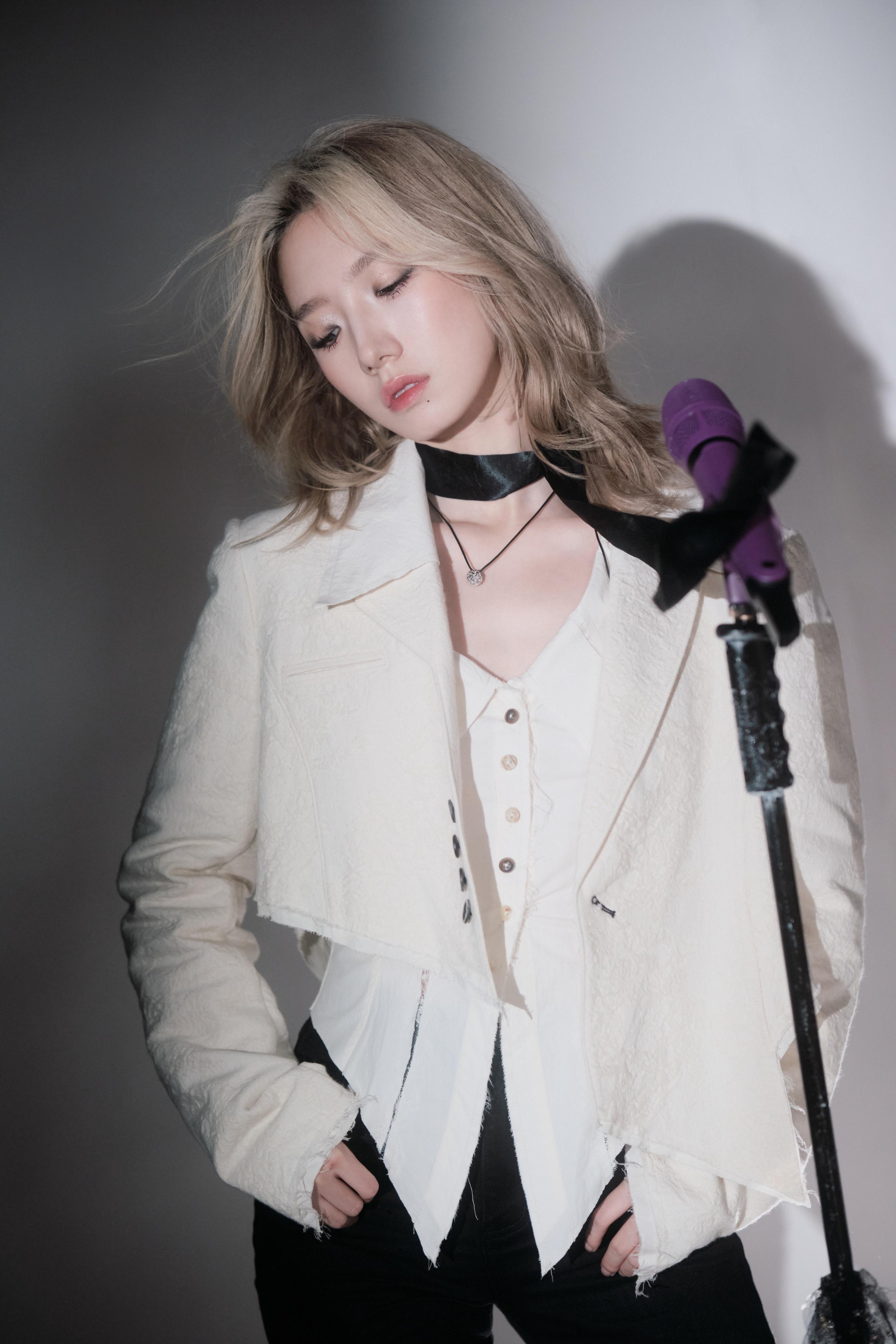 美女系列壁纸465—孟美岐