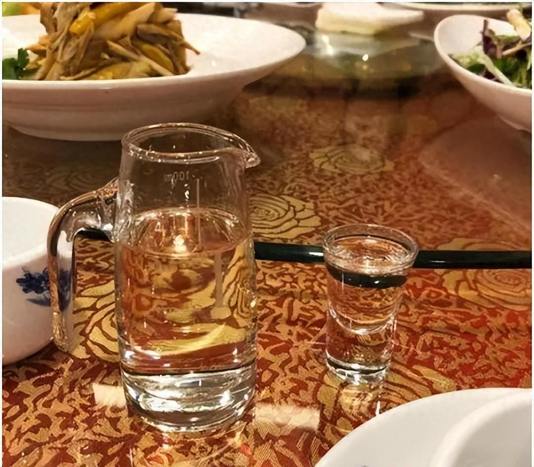 酒桌上可别当哑巴了!学会这3句万能话,酒局再多都不怕