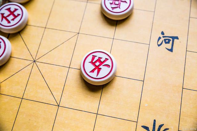 象棋两个象图片