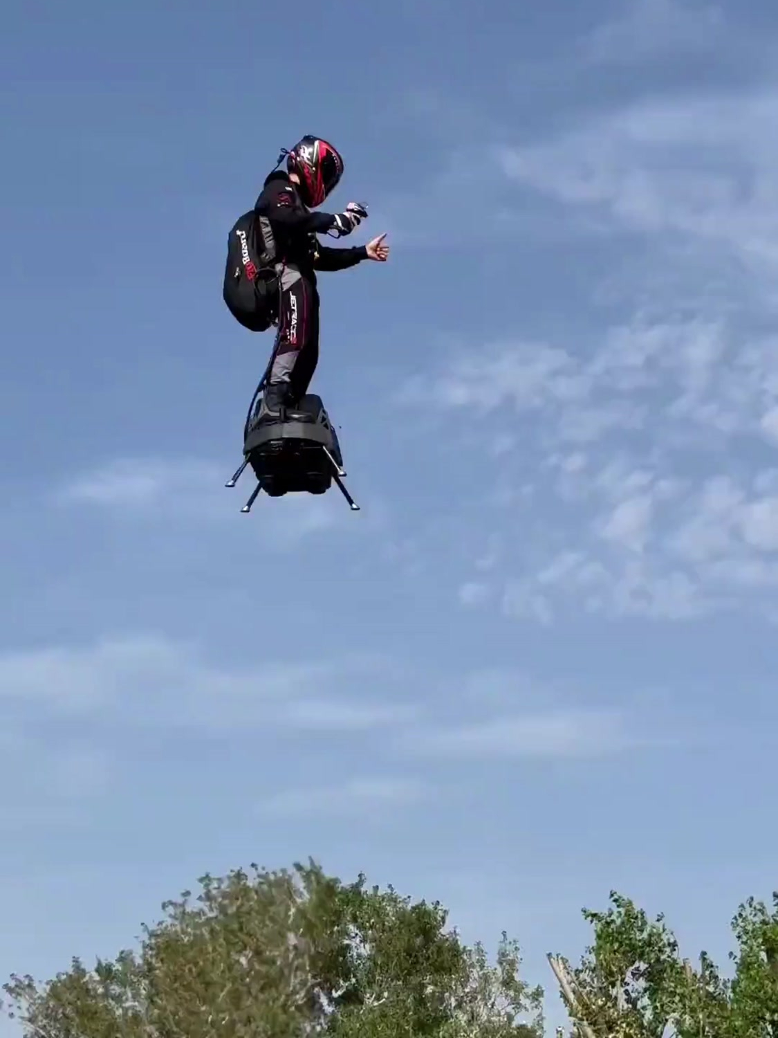 珠海航展上的单人飞行器,"御剑飞行"可能要成真了