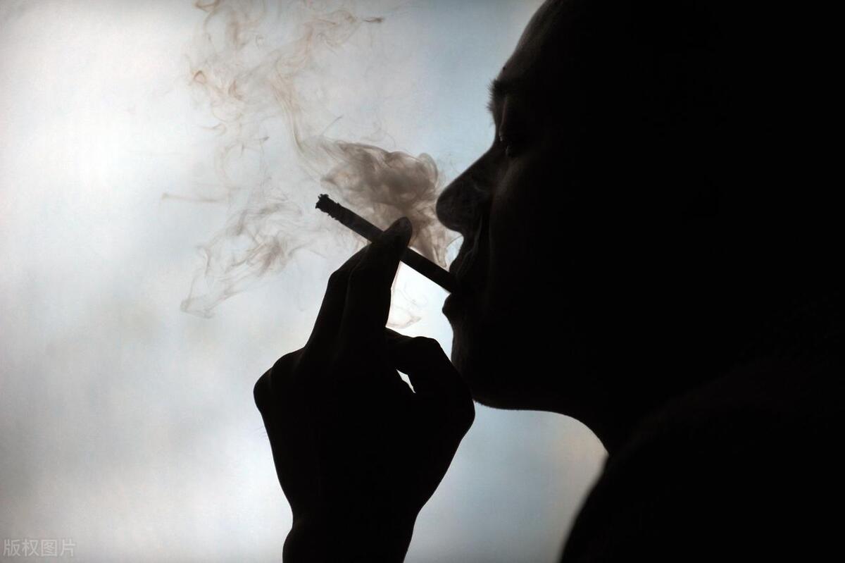 男子抽烟26年,肺脏依旧红润,医生:这4个习惯,值得借鉴