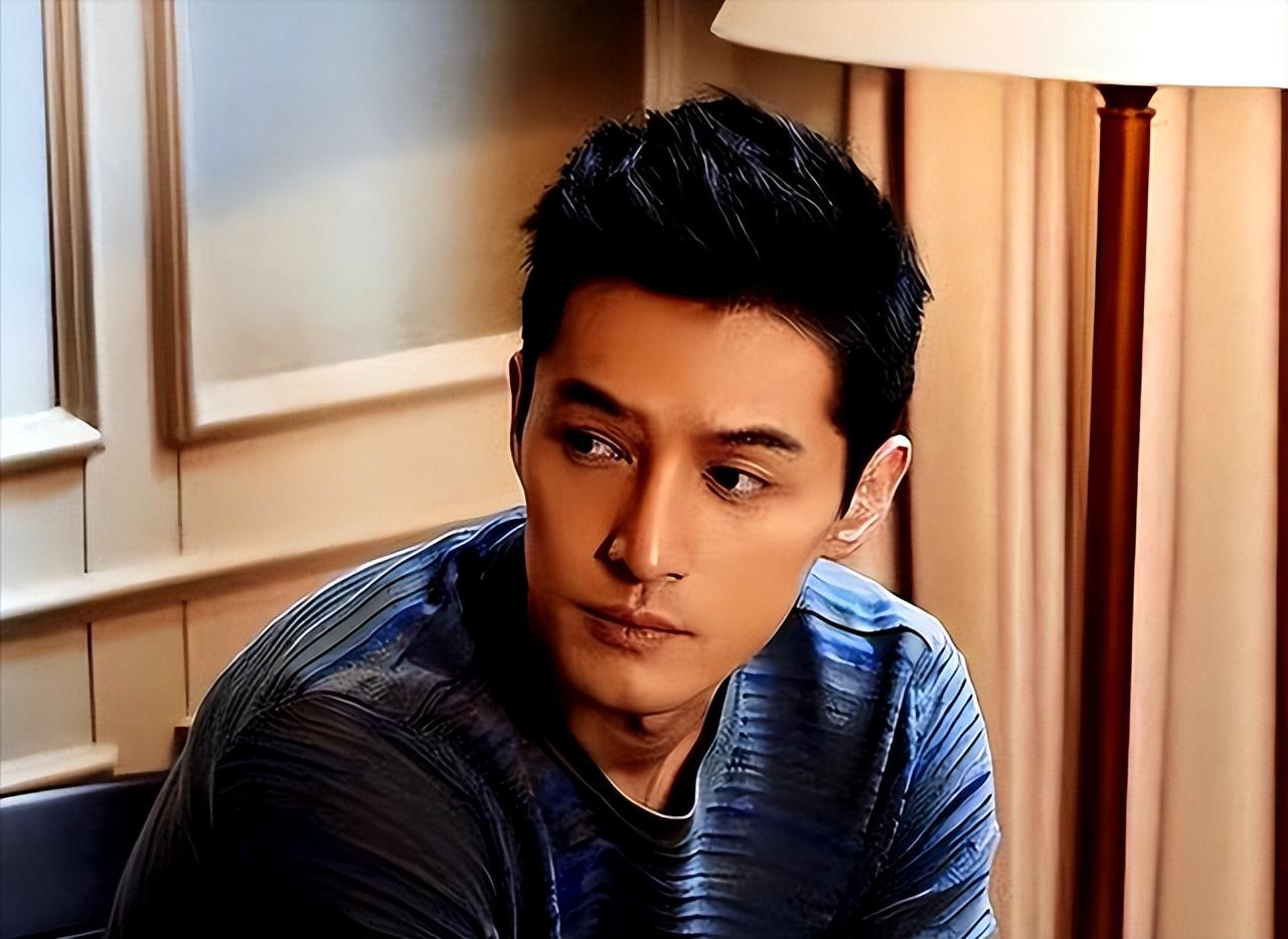 回顾:从风光到落魄,胡歌治好了多少成年人的精神内耗!