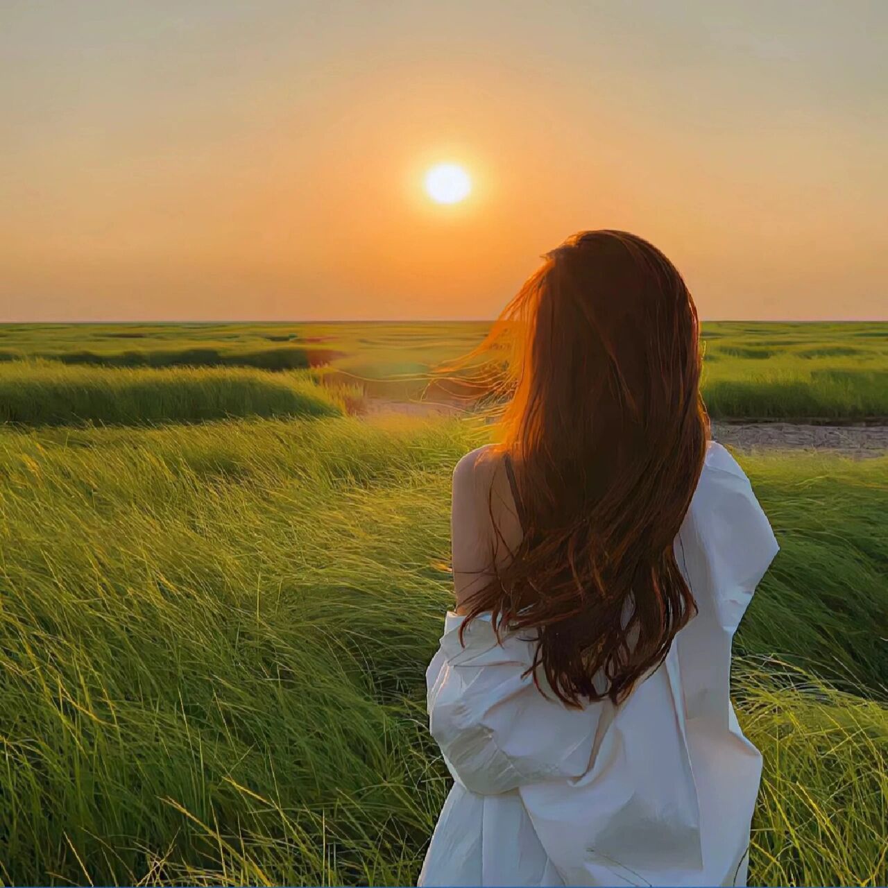 男人也好,女人也好,如果没有自己过好日子的能力,那他也没有和别人过