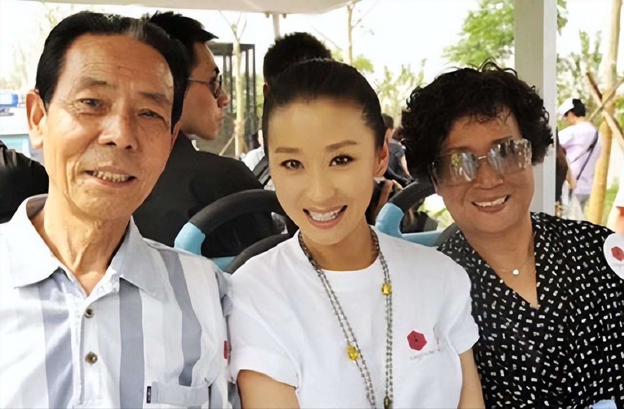 苗圃:嫁大19岁丈夫,生一对龙凤胎,如今生活咋样了?