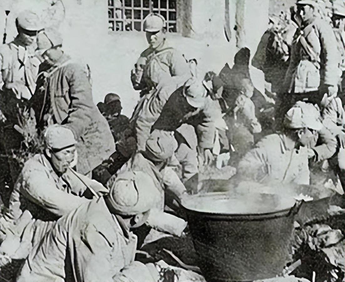 纪实:他是红军途中意外收编人员,任炊事员的工作,建国后被授军衔