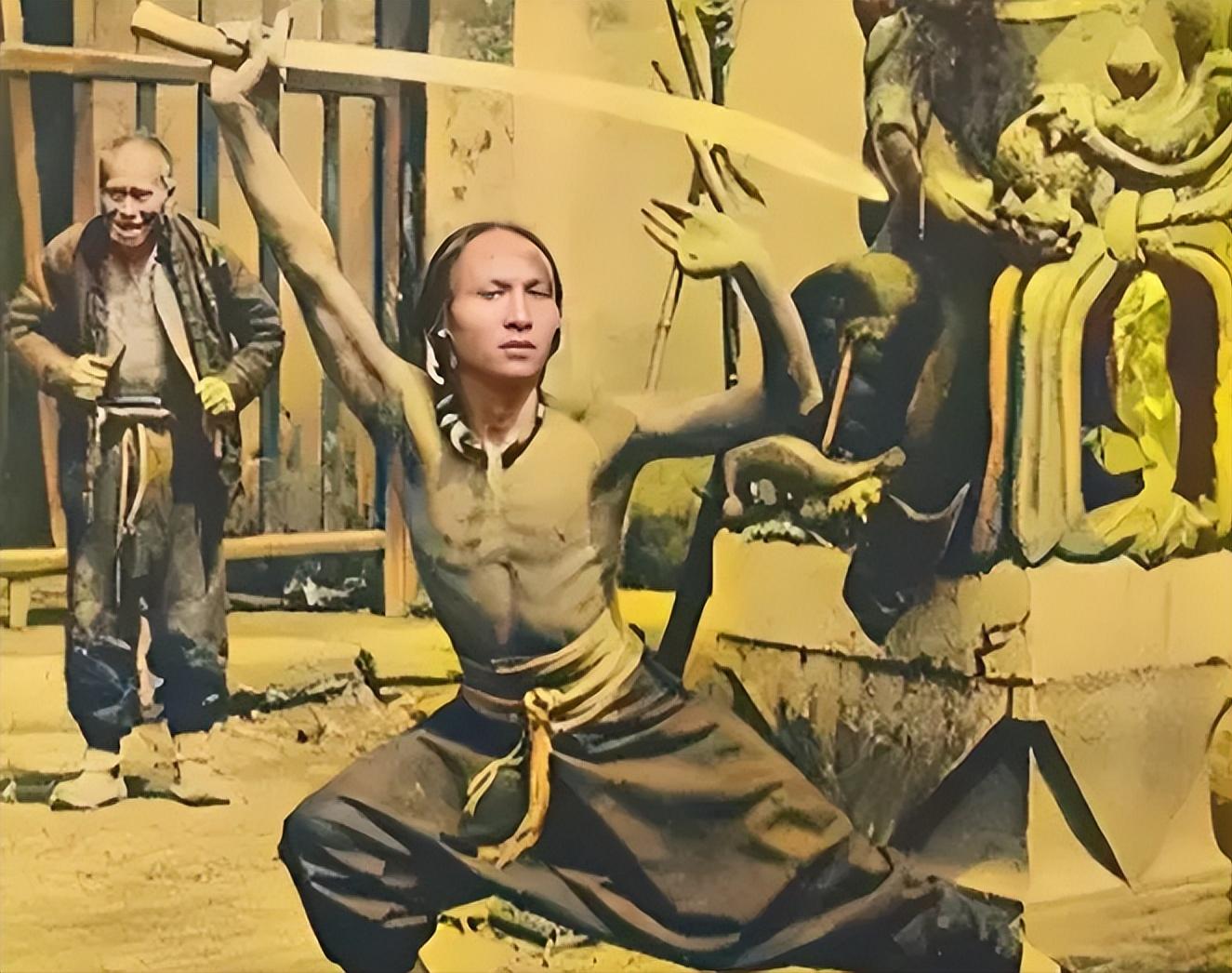 霍元甲和大力士比完谁力气更大后,大力士也是说道:"我虽然力气大,但是