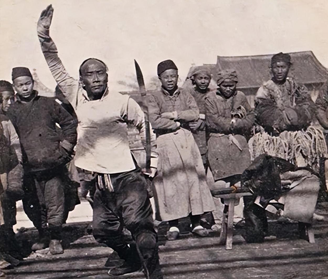 霍元甲和大力士比完谁力气更大后,大力士也是说道:"我虽然力气大,但是