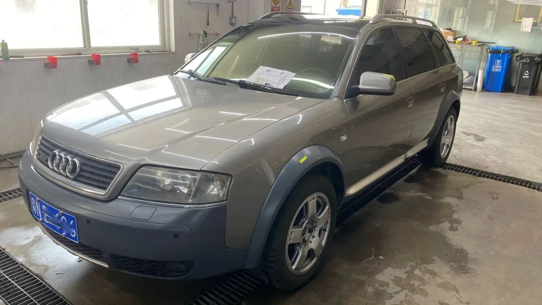 从报废厂拉来一辆2005年奥迪草原狼,全车大翻新,秒变美女一手车