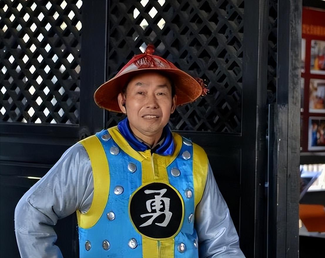 清朝士兵衣服上有"兵,丁,卒,勇"四字?一字之差,却天壤之别