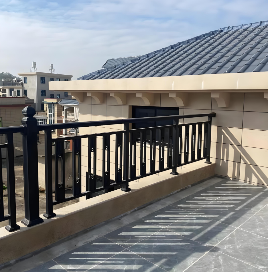 铝艺栏杆刷漆步骤详解,让你的栏杆焕然一新