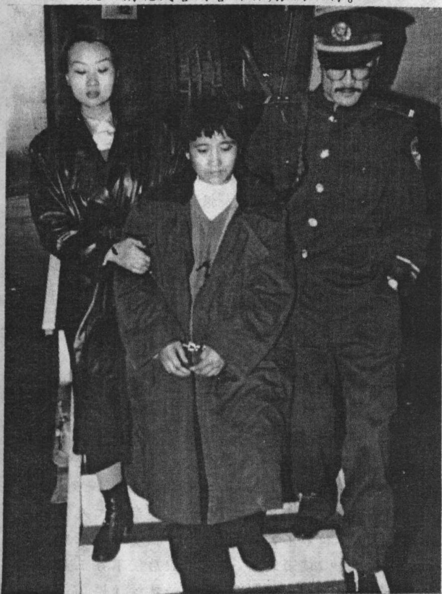 1998年白宝山被判死刑后,情人谢宗芬获刑12年,48岁出狱再赴新疆