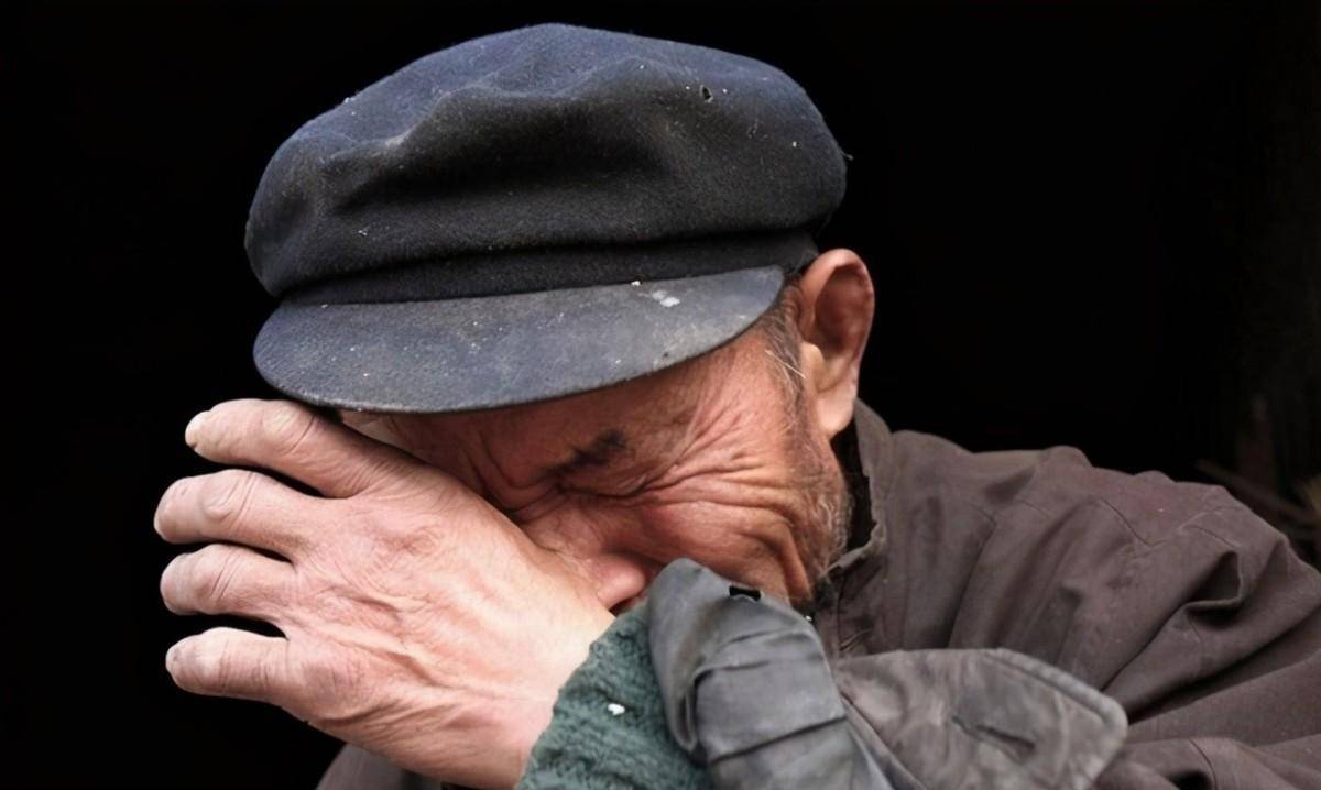 亲儿子殴打父亲致死,近日重审,维持原判13年