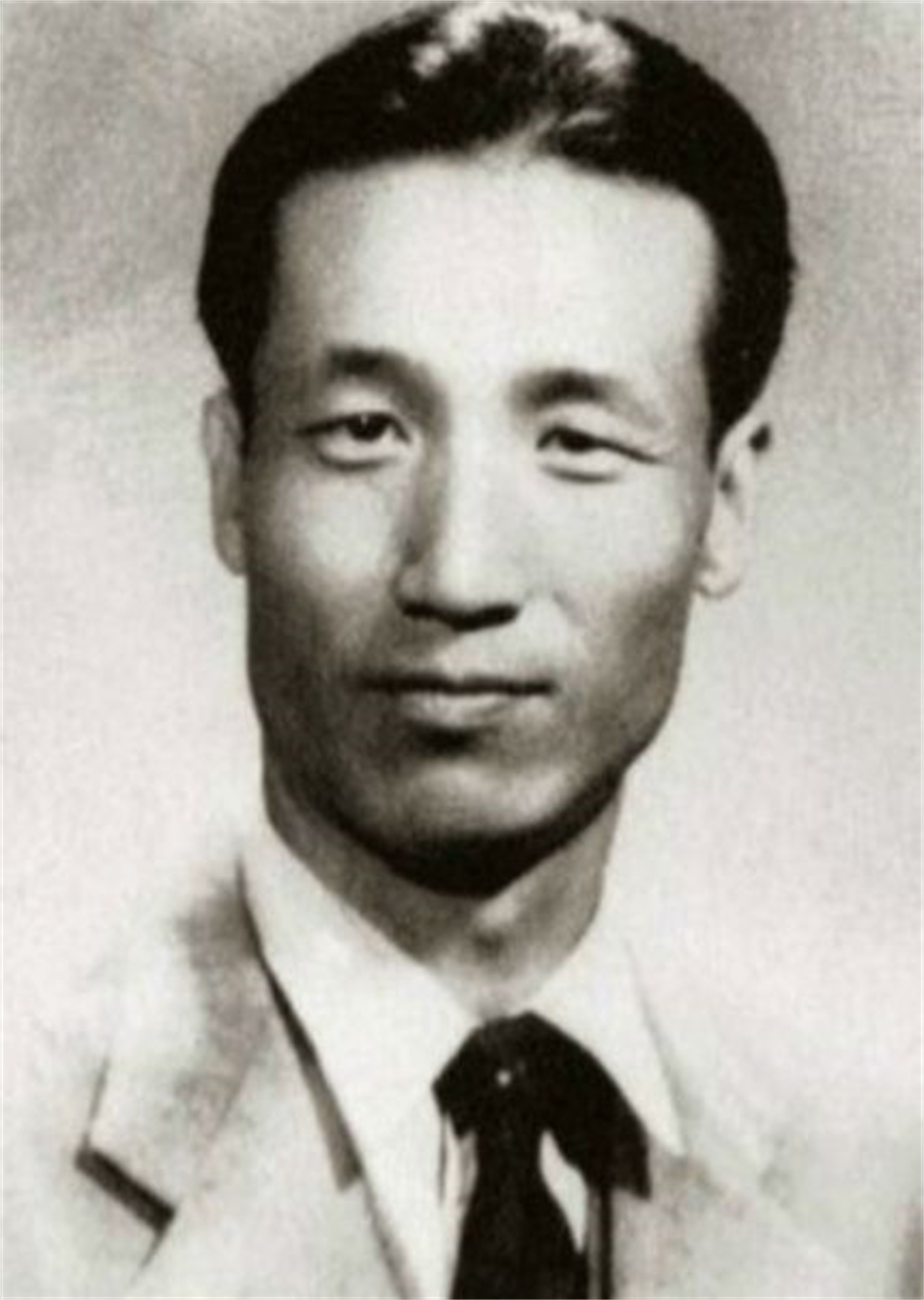 阎又文他是傅作义的心腹死后却被葬入八宝山身份引众人怀疑
