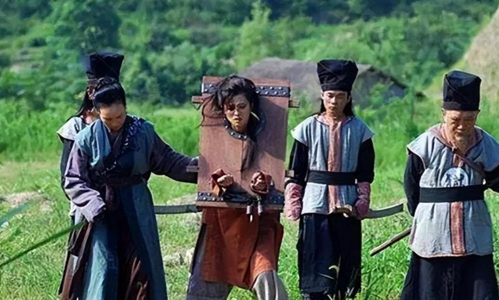 古代衙役押送囚犯:苦差事中的生存智慧