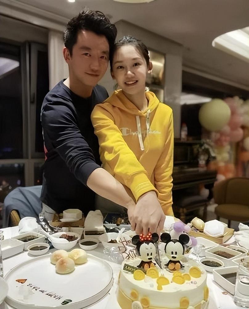 郑恺迎娶"农村女"苗苗,如今生活美满!