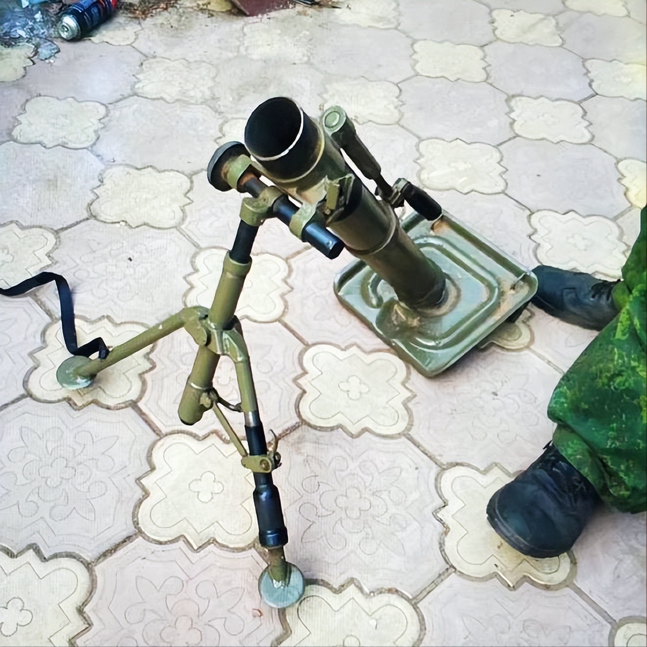 小型60迫击炮
