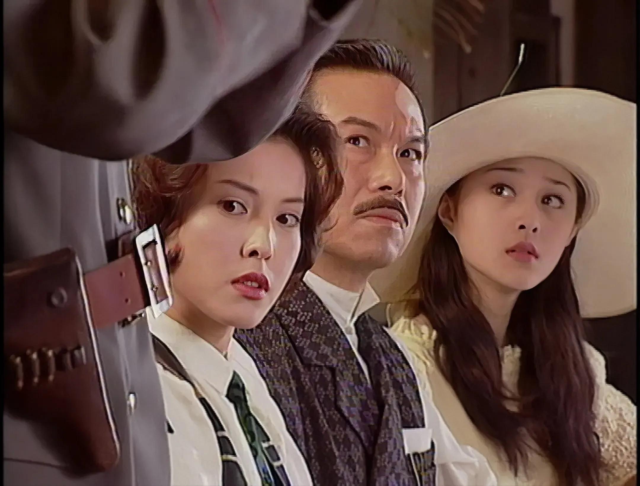 回顾演员李婉华:嫁圈外老公,婚后连三胎,女儿比她还漂亮