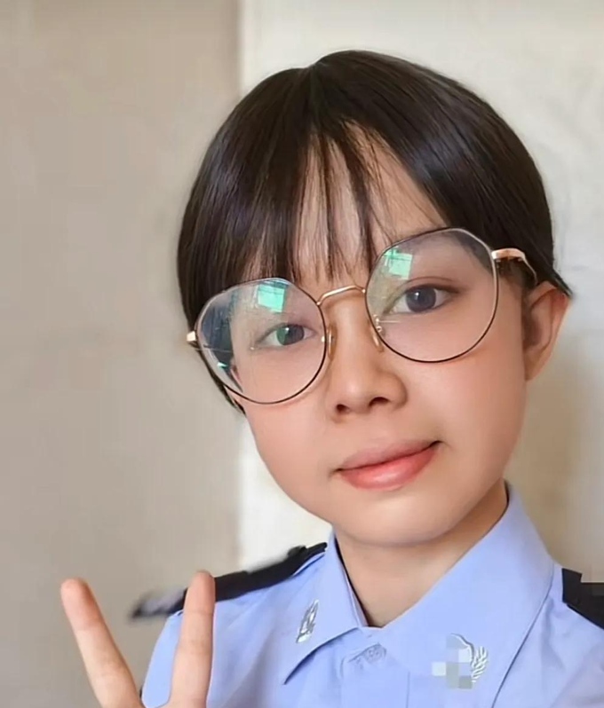 女辅警许美人图片