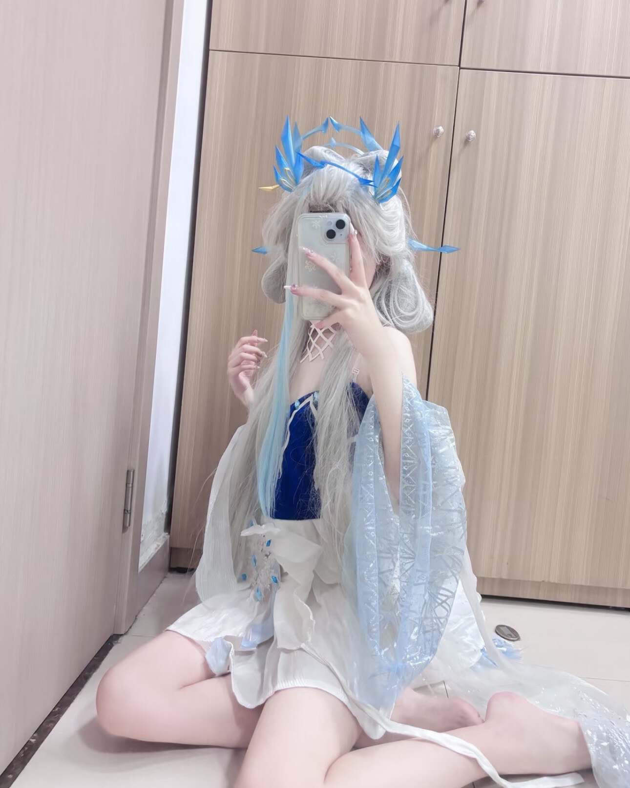 王者荣耀露娜在王者峡谷中是一位法刺英雄,这位英雄在王者荣耀里面