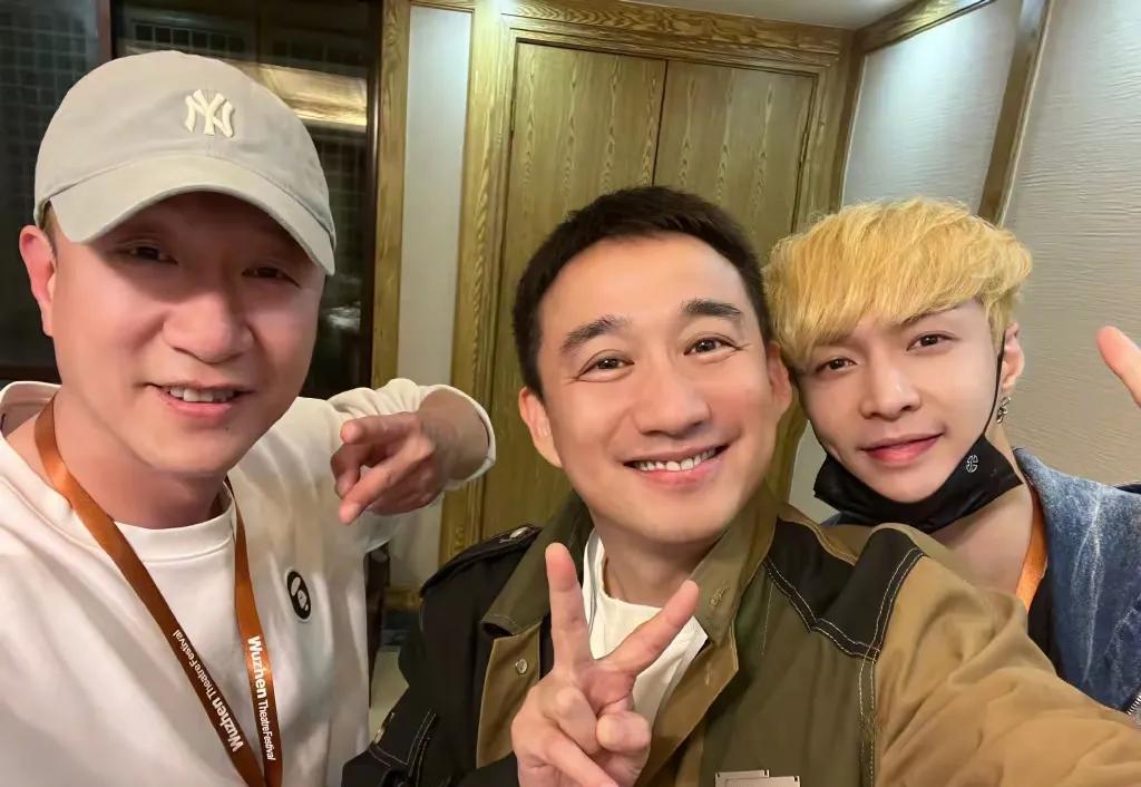 张艺兴音乐剧观赏嘉宾阵容曝光:海清,秦海璐及孙红雷现身