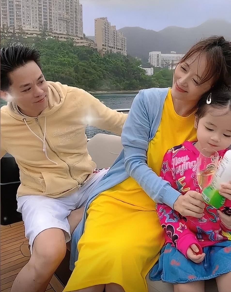 51岁姚乐怡复出拍戏,曾以配角身份在香港闯荡,后淡出结婚生子