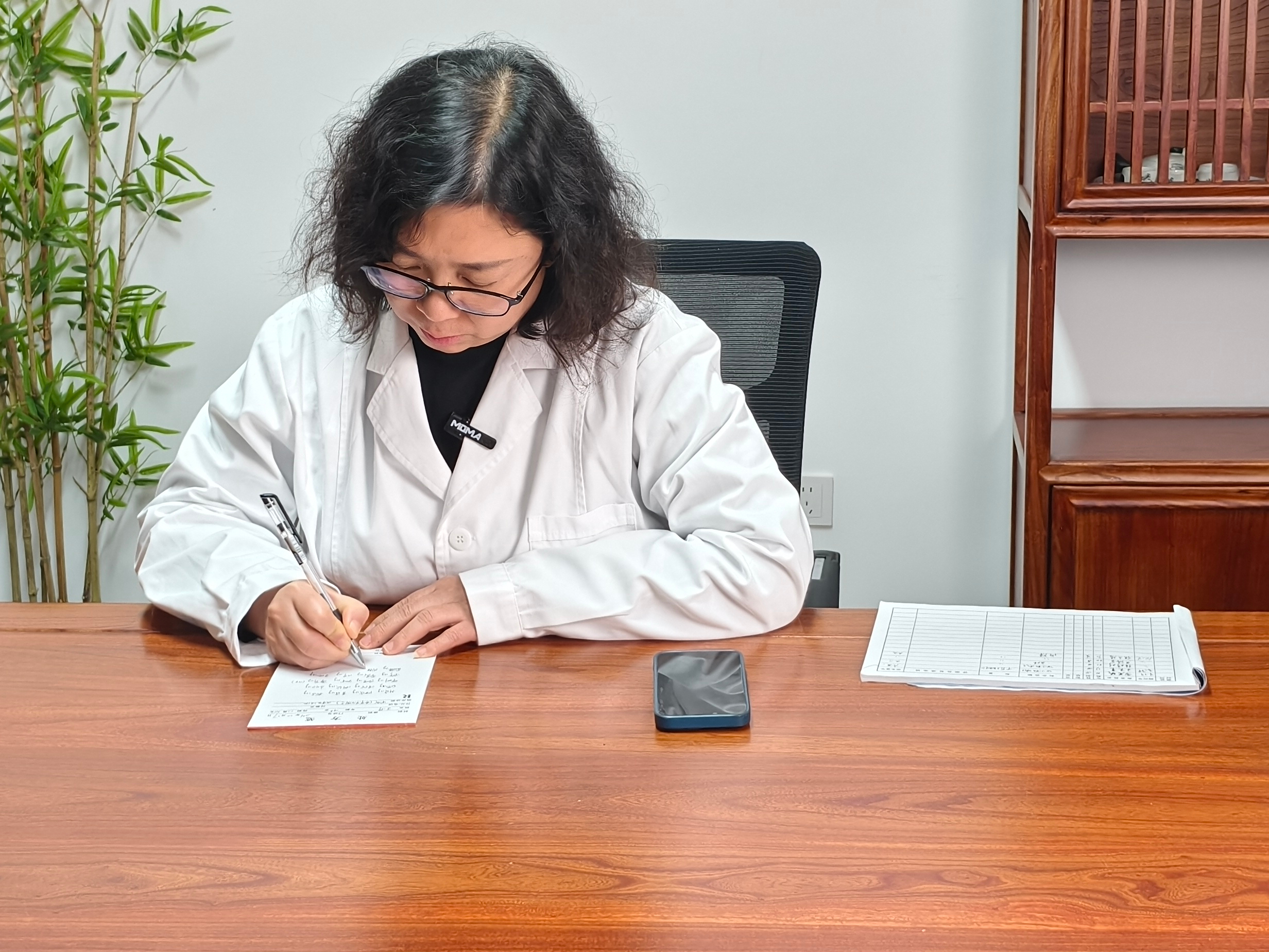 大家好,我是血液中医刘欣