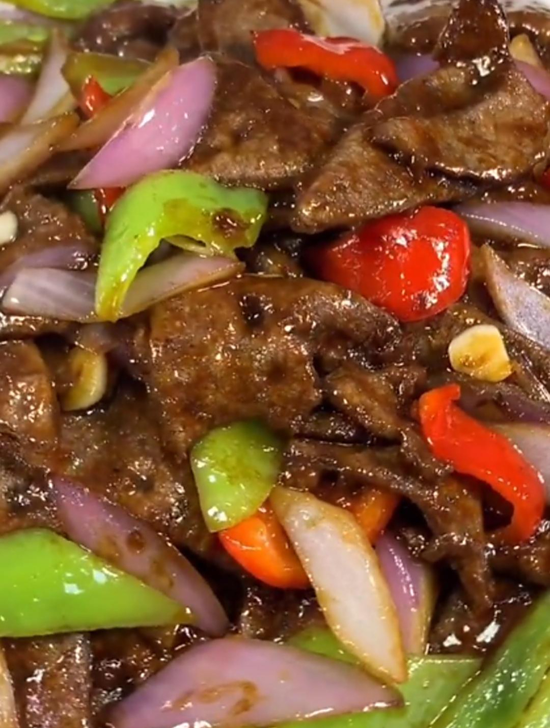 鲜香滑嫩下饭又好吃的洋葱猪肝做法