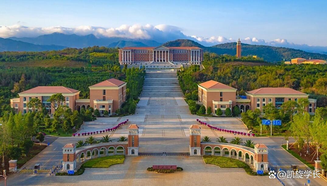 云南位于我国西南边陲,高等教育资源并不充沛,省内只有云南大学这一所