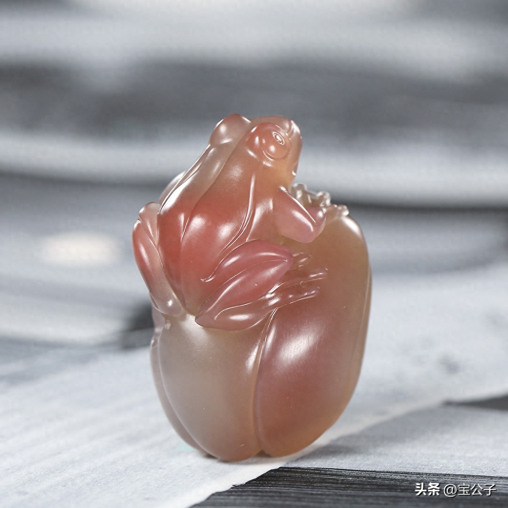 趁着盛夏的暑气未消,分享一波代表夏天的玉雕小动物