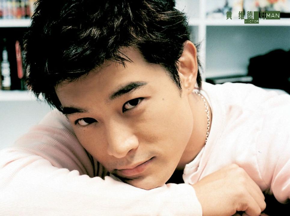 "牵手门"14年后,当年哭着说"我是受害者"的黄维德,如何了?