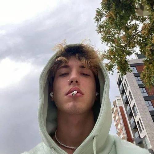 欧美男生高冷头像ins颓废感