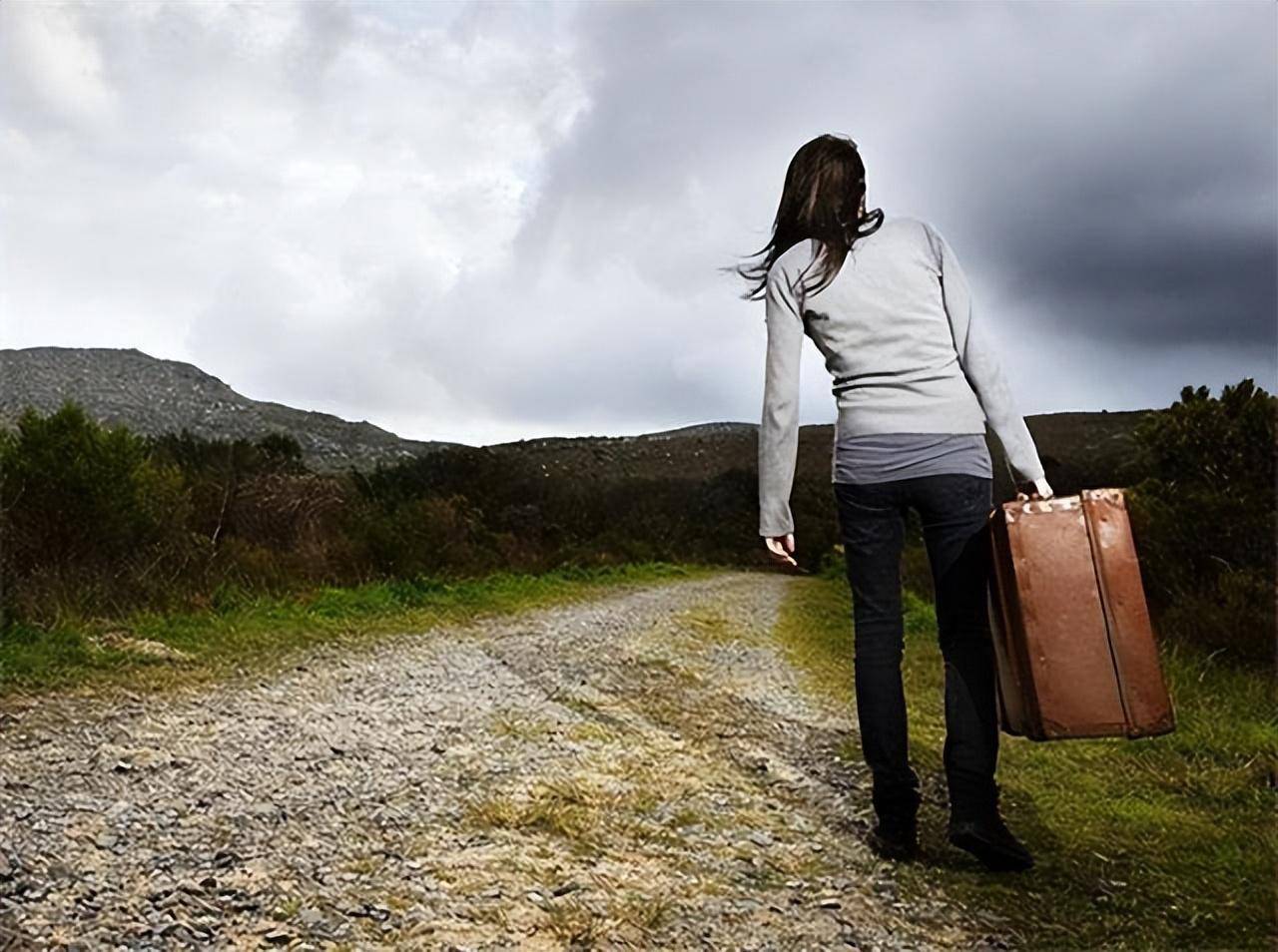 十五年后的那封信,让我明白母亲深藏的秘密与无声的爱