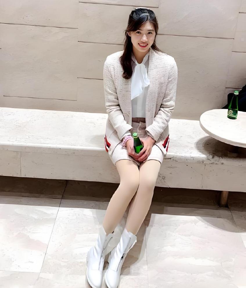 "奥运奖牌女神"张雨霏,这身材,太扎实了吧!霍家不考虑一下吗