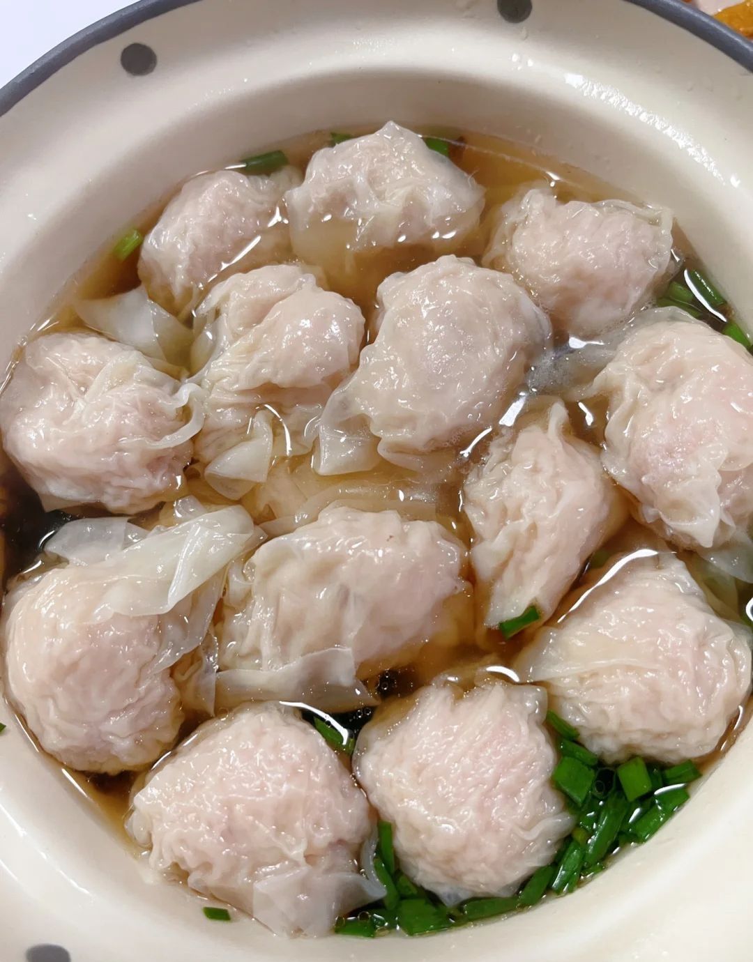 福建扁肉:鲜美高汤与细腻馅料的完美结合