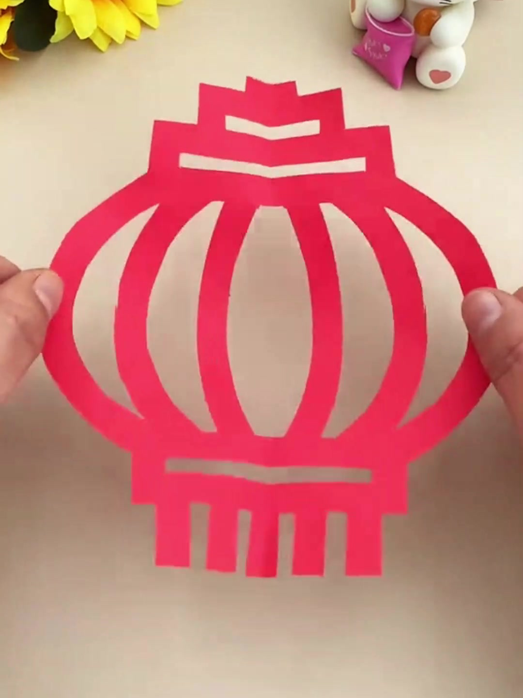 简单又好看的新年窗花剪纸,不用画图,小朋友也可以轻松剪完