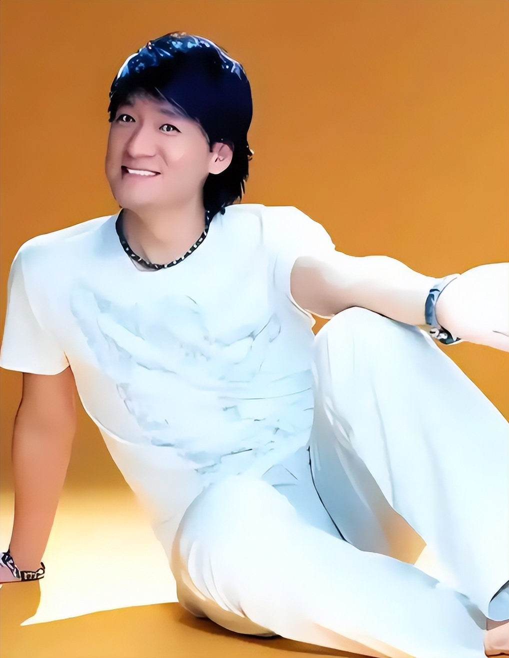 很多人都笑周华健和老婆像母子,可周华健却宠了她38年