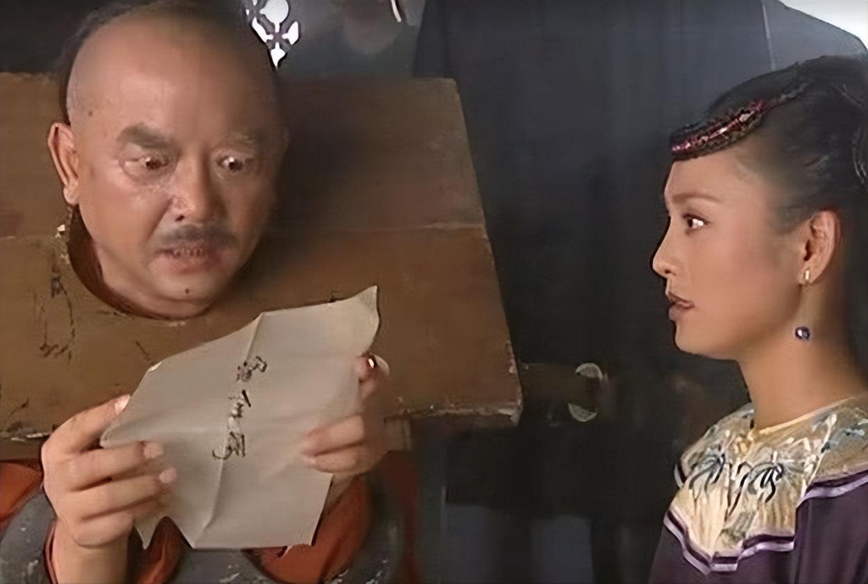 长二姑,豆蔻,吴卿怜这三人还有几个共同特征,那就是都擅长吟诗作赋.