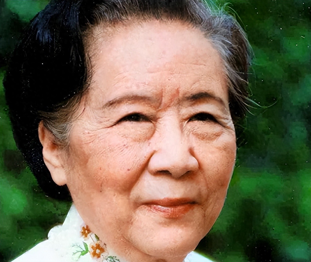 美籍华裔吴健雄,为美国造原子弹,墓碑却刻着:一个永远的中国人