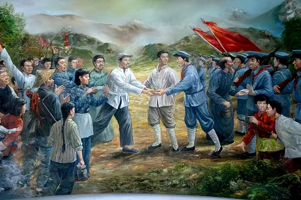 红军战士为躲避敌人藏在大娘家里,谁知她转头告密:红军就在我家