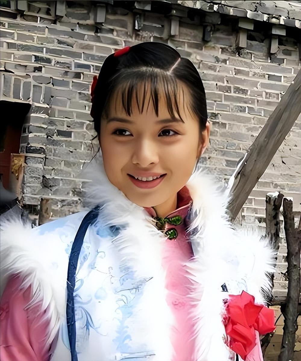 双料影后与富商分手后,转身嫁给靳东为其高龄诞子,被