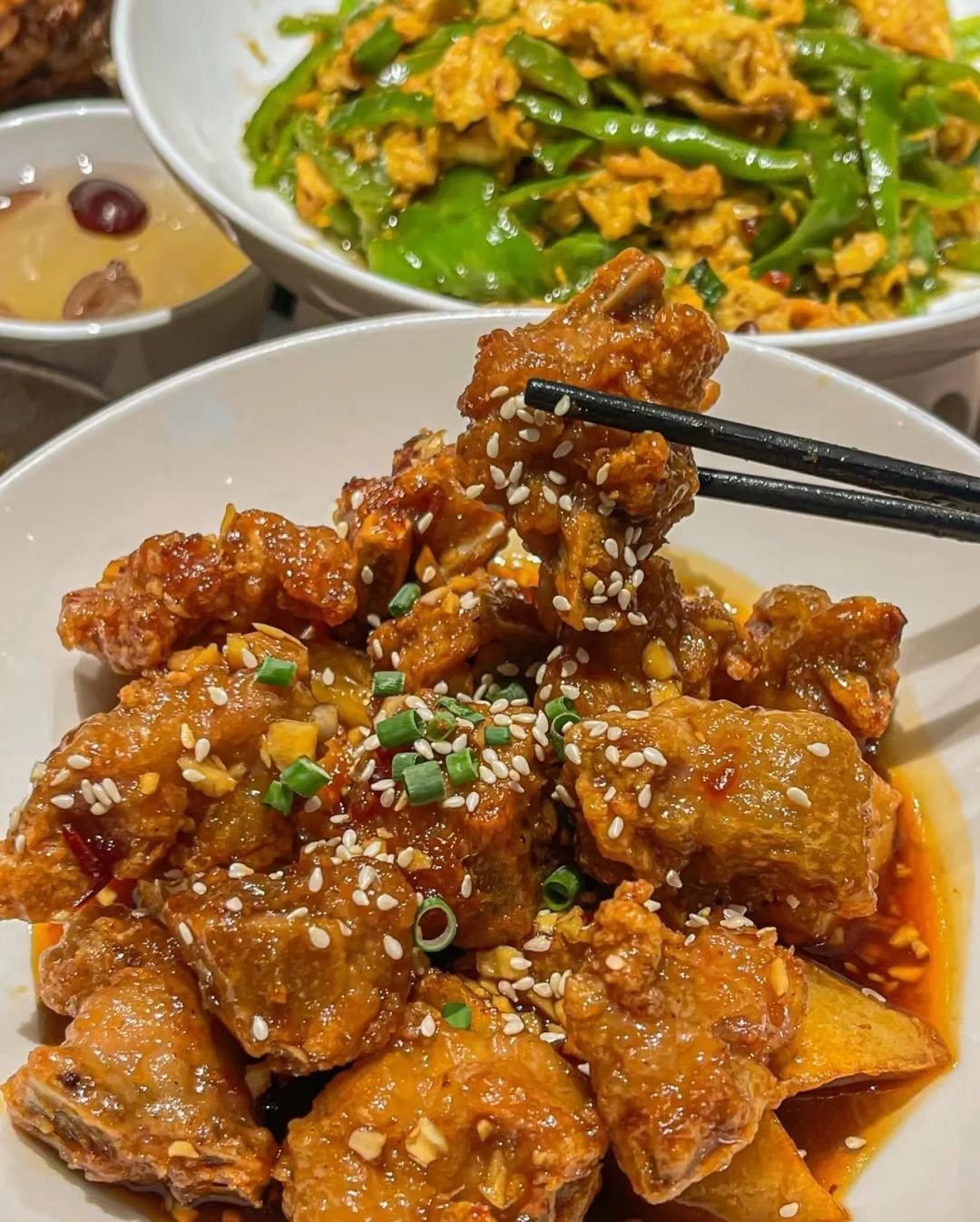 在中国博大精深的饮食文化中福建菜以其独特的口味和丰富的烹饪技巧