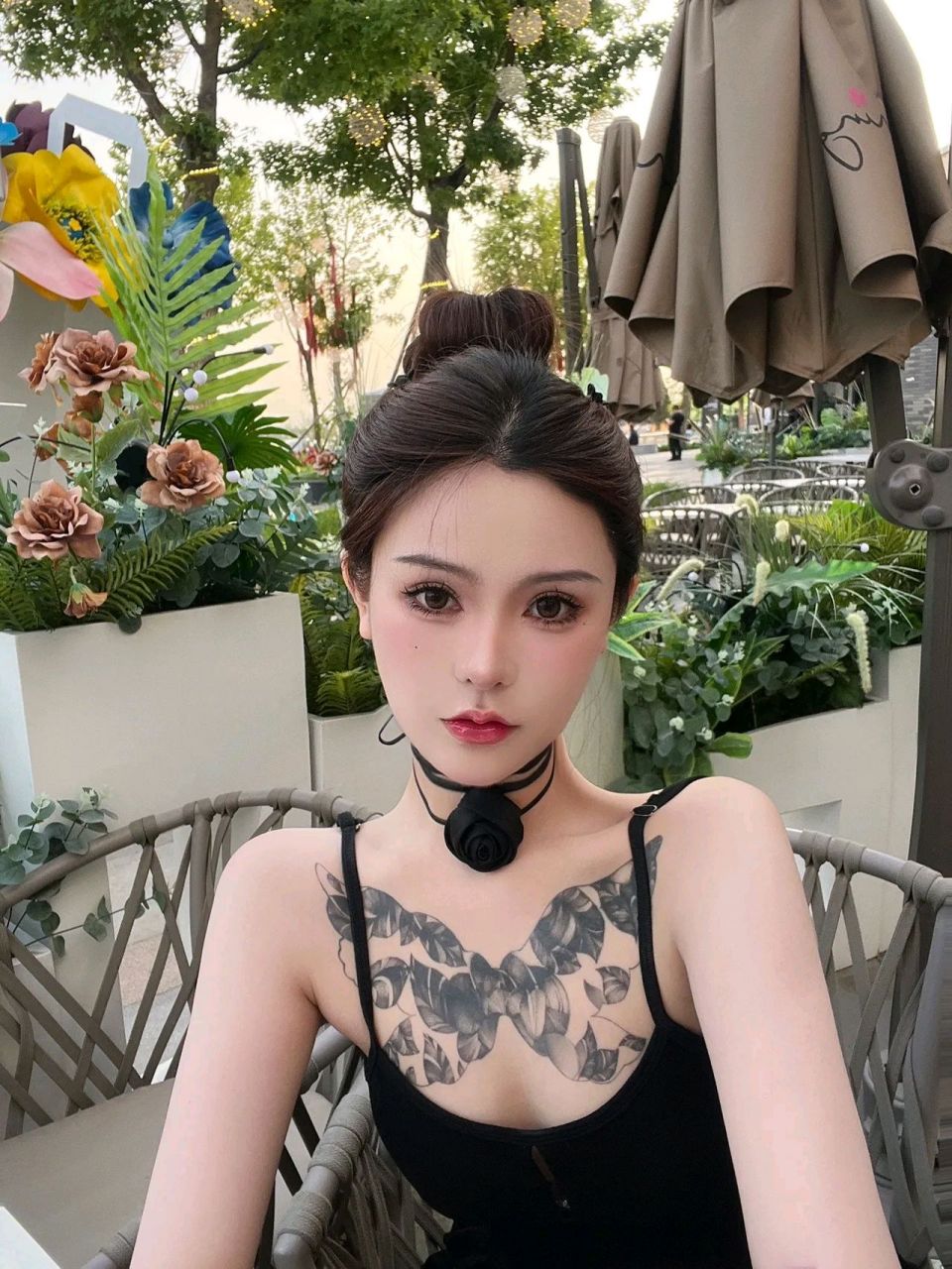 胸口的纹身代表了一颗不甘寂寞的心78#性感好身材