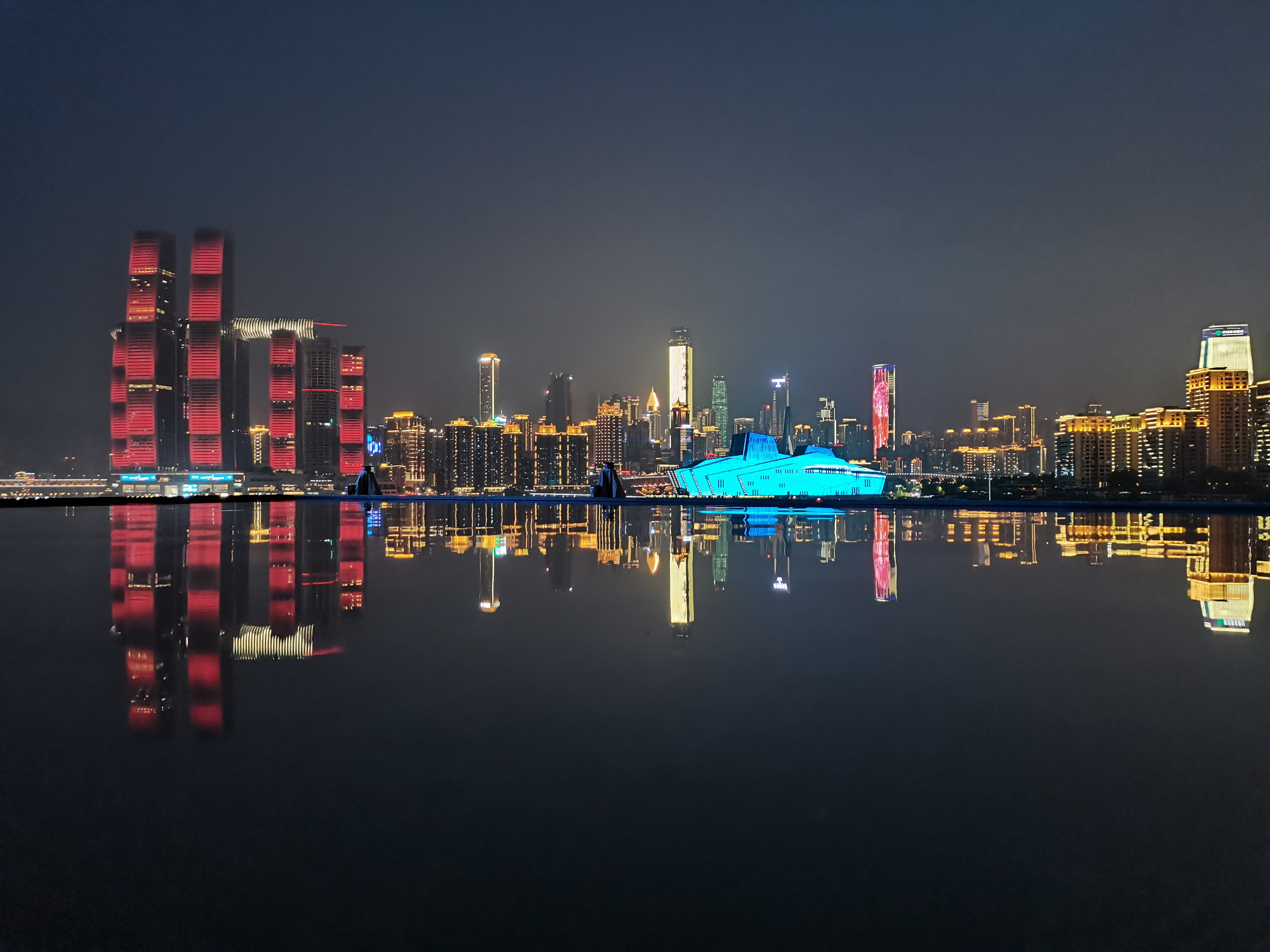 重庆版天空之境长嘉汇观景台是个不错的拍摄地