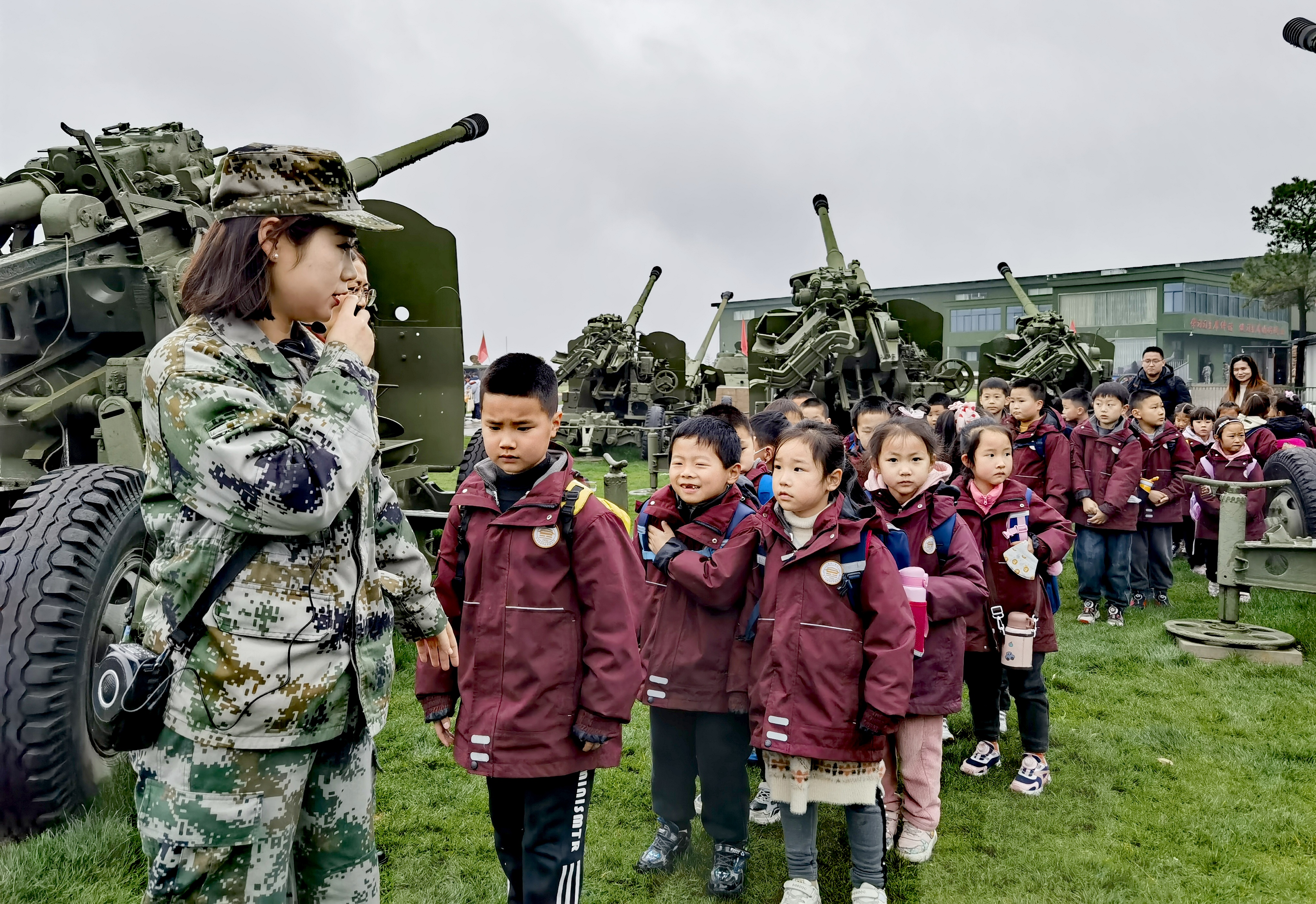 南京国防教育训练基地图片